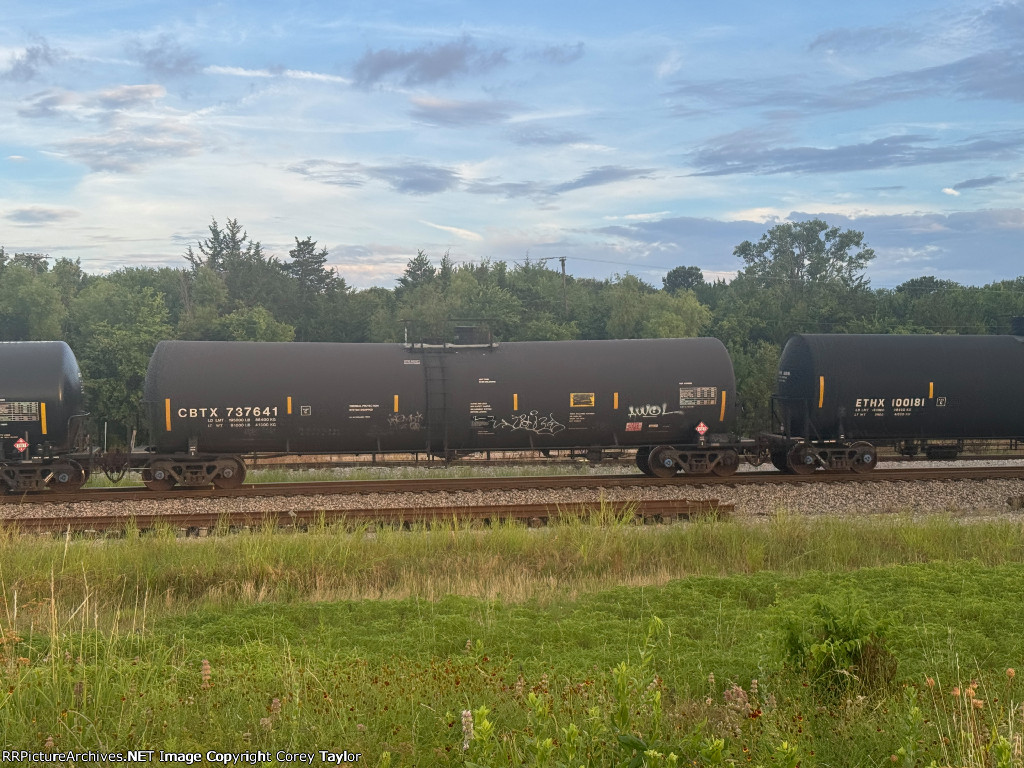 CBTX 737641